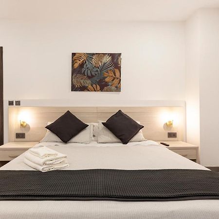 Gzira Charming,Comfortable And Centrally Located Group Accomodation מראה חיצוני תמונה