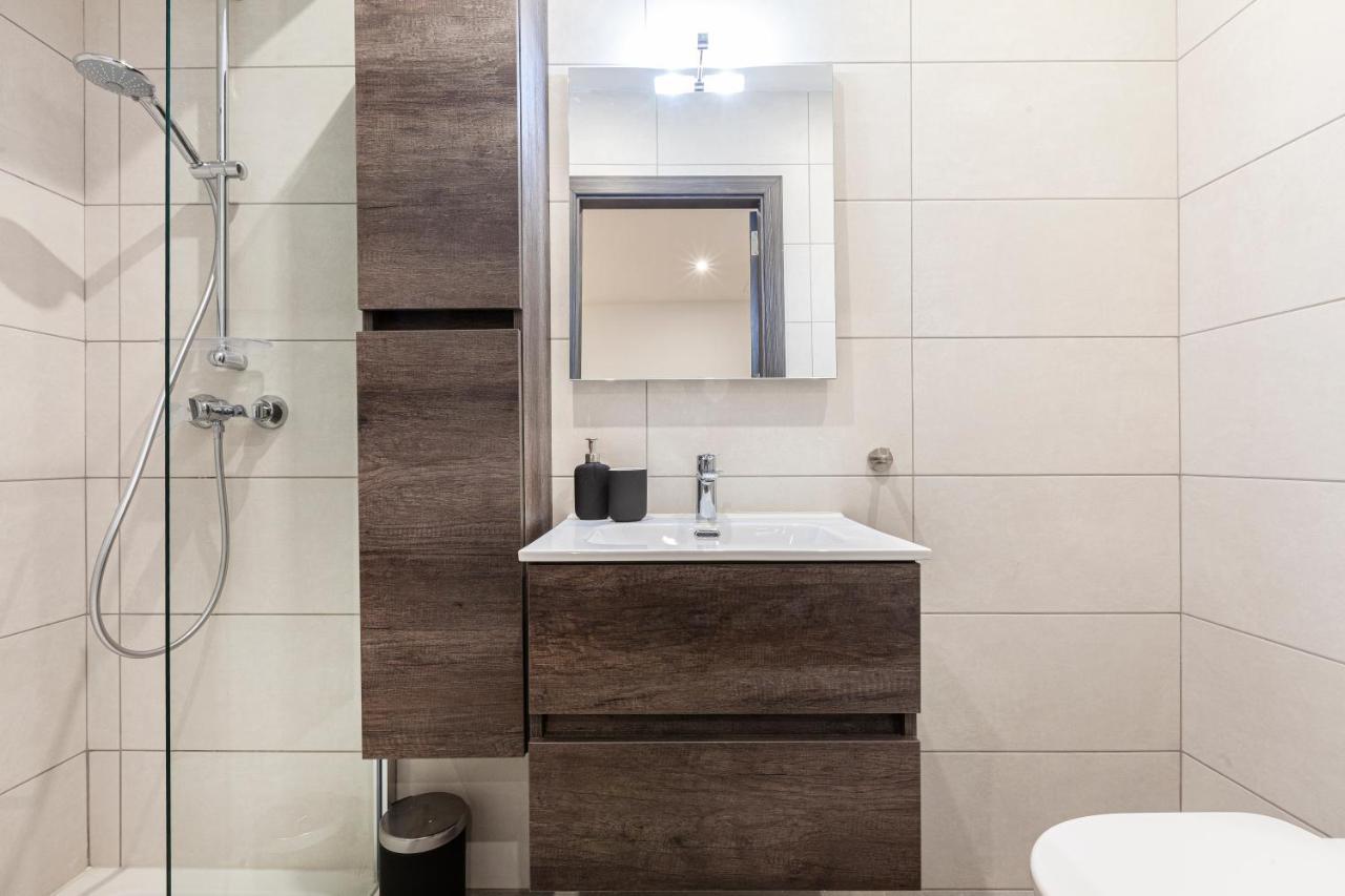 Gzira Charming,Comfortable And Centrally Located Group Accomodation מראה חיצוני תמונה