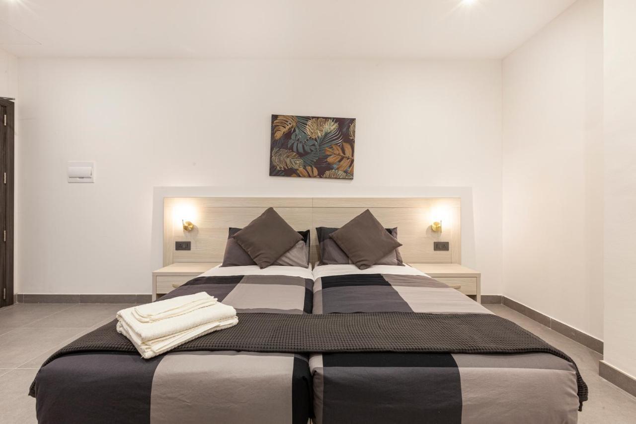 Gzira Charming,Comfortable And Centrally Located Group Accomodation מראה חיצוני תמונה