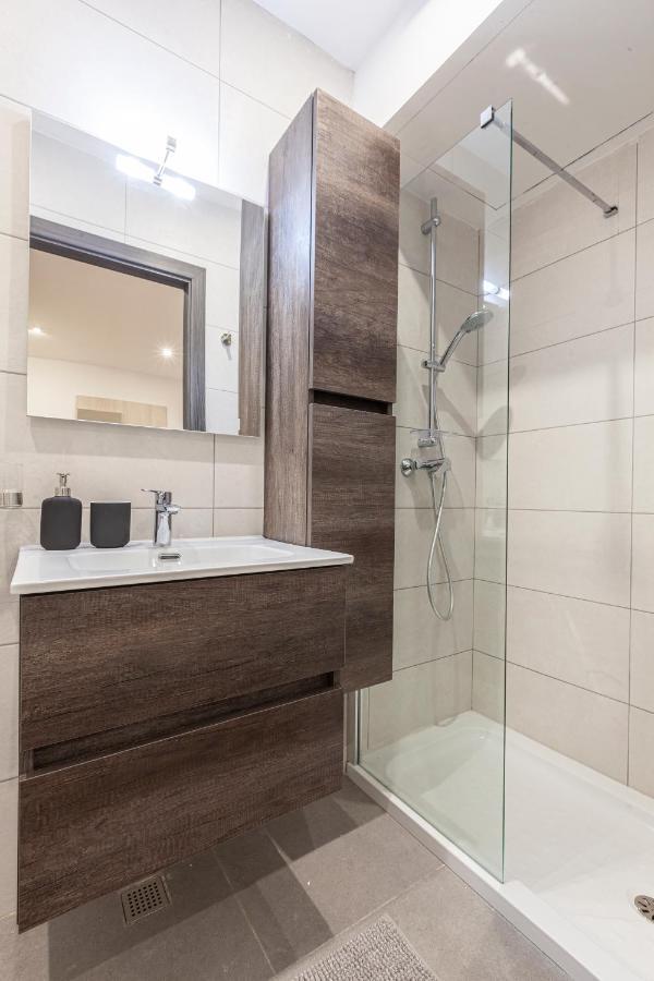 Gzira Charming,Comfortable And Centrally Located Group Accomodation מראה חיצוני תמונה